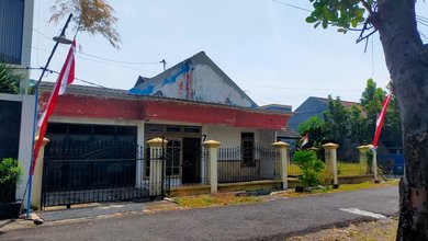 Jual Rumah Nyaman di Mojokerto, Mojokerto - LT 296m²