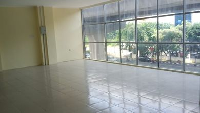 Dijual cepat ruko 4 lantai di boulevard kelapa gading jakut