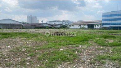 Tanah Tidak Terpakai Pinggir Jalan 5680 m2 Siap Disewa