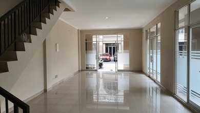 Ruko Cipondoh 3 Lantai Plus Super Rapi Siap Huni Tangerang