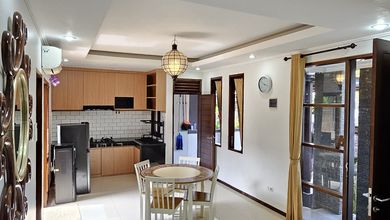 Hunian Elite di Kawasan Jimbaran, Badung, LB 180m², Harga 2,75 Miliar