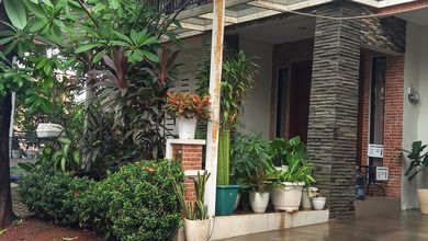 Hunian Mewah di Kawasan Graha Raya, Tangerang Selatan, LB 225m², Harga 2,8 Miliar