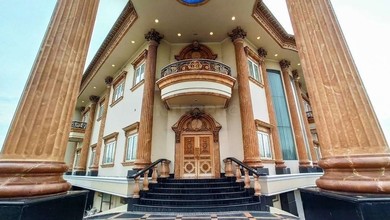 Hunian Elegan di Kebon Jeruk, Jakarta Barat, 7 KT, LT 778m²