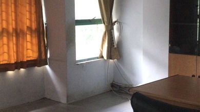 Ruko hadap jalan raya di Komplek mangga Dua Elok mangga Dua Abdad  ssh renovasi