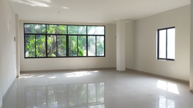 DISewa Ruko Baru karang anyar raya dekat asem Reges 