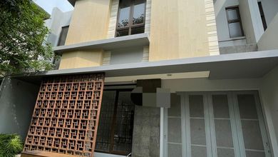 Dijual rumah Mewah di BSD, Tangerang - LT 135m²