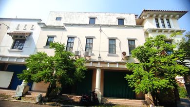 Ruko Bagus harga murah 4 lt di lippo cikarang