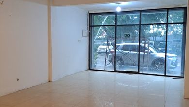 Ruko gandeng  3 lantai murah cocok utk kantor , gudang ,fitness 