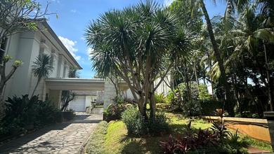 Hunian Mewah di Bintaro, Tangerang Selatan, 5 KT, LT 3000m²