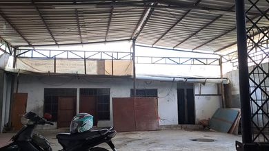 Gudang/ Ruko Ex Bengkel.disewakan Cepat Harga Bu Di Jl Raya Narogong