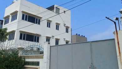 Rumah Mewah di Jelambar, Jakarta Barat, 3 KT, LT 369m²