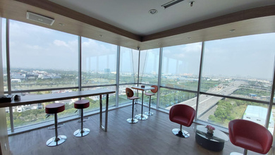 The Suite Tower ( Conch building )  Office tower Space Pik . 