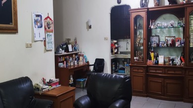 Hunian Elegan di Permata Buana, Jakarta Barat, 4 Kamar Tidur, LT 267m²