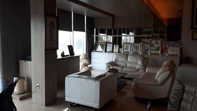 Gedung Perkantoran di Jl K.H Ashari Cipondoh Raya 