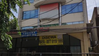 GEDUNG DI JL AM SANGAJI PETOJO UTARA