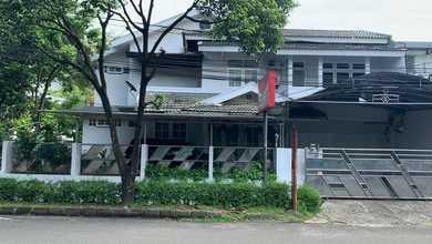 Hunian Mewah di Bintaro, Tangerang Selatan, 4 Kamar Tidur, LT 350m²