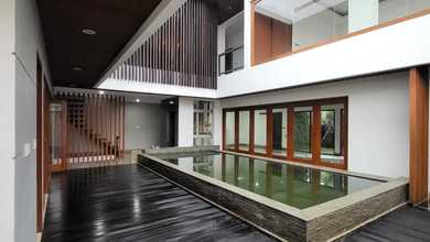 Hunian Elegan di Pondok Indah, Jakarta Selatan, 5 KT, LT 489m²