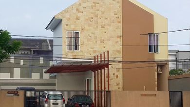 Rumah Area Premium Ciputat, Tangerang Selatan - Harga Terbaik 3,5 Miliar