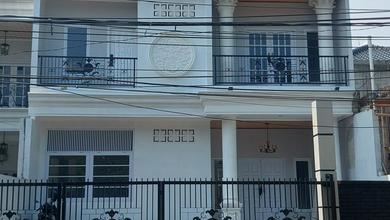 Hunian Mewah di Kawasan Cinere, Depok, LB 200m², Harga 3,6 Miliar