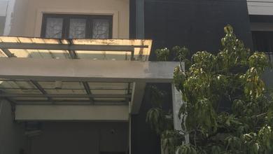 Kesempatan Eksklusif, rumah Prestisius di Kebayoran Baru, Jakarta Selatan, LB 250m²