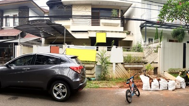 Dijual rumah Premium di Puri Indah, Jakarta Barat - LT 300m²