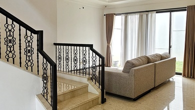 Dijual rumah Premium di BSD, Tangerang - LT 200m²