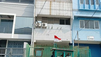 Dijual Ruko Ukuran Besar  Siap Dipakai Hadap Jalan Besar