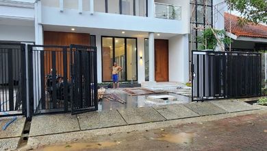 Rumah Mewah di Kawasan Lebak Bulus, Jakarta Selatan, LB 350m², Harga 8,7 Miliar