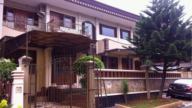 Dijual rumah Mewah di Bogor Barat, Bogor - LT 240m²