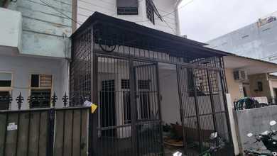 Dijual Rumah Nyaman di Grogol, Jakarta Barat - LT 72m²