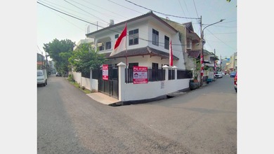 Rumah Area Luxury Tomang, Jakarta Barat - Harga Terbaik 3,6 Miliar