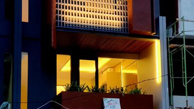 Penawaran Eksklusif, rumah Mewah di Permata Buana, Jakarta Barat, LB 110m²