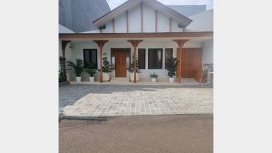 Sewa Rumah Siap Huni di Kebayoran Baru, Jakarta Selatan, LT 210m²
