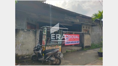 Kesempatan Rumah di Cengkareng Barat, Jakarta Barat, LB 200m², Harga 2,5 Miliar