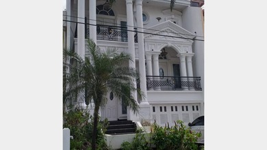 Penawaran Langka, rumah Prestisius di Jatinegara, Jakarta Timur, LB 429m²