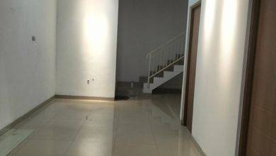 Rumah Unfurnished Daerah Strategis di Cengkareng