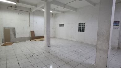 Disewakan Rumah Minimalis Daerah Cengkareng, Jakarta Barat, Luas  180 m2