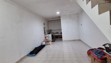 Rumah Dijual di Cengkareng, Jakarta Barat, LB 70m², Harga Kompetitif!