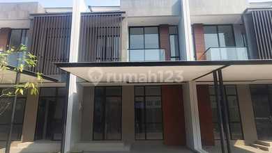 Rumah Sewa Nyaman Lokasi Pantai Indah Kapuk 2, Jakarta Utara, LB 150m²