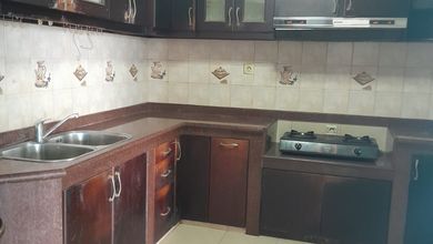 Dijual Cepat Apartemen 3BR Semi Furnished
