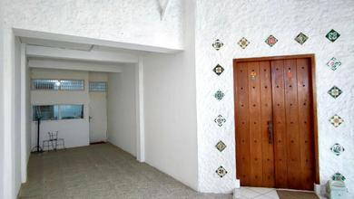 Kesempatan Eksklusif, rumah Prestisius di Lebak Bulus, Jakarta Selatan, LB 300m²