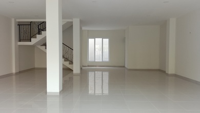 Disewakan Ruko 4 Lantai Luas Bagus Dan Siap Pakai Di Cempaka Putih