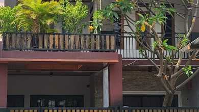 Dijual rumah Mewah di Pulomas, Jakarta Timur - LT 90m²