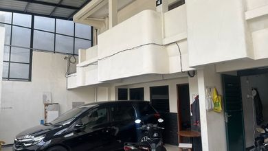Kesempatan Eksklusif, rumah Mewah di Pademangan, Jakarta Utara, LB 300m²