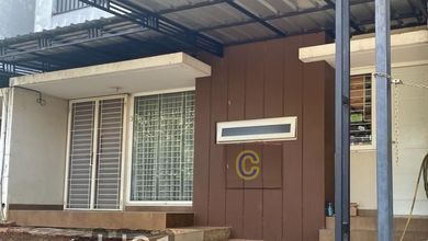 Rumah Sederhana Disewakan di Raffles Hills, Jakarta Timur, Harga Ekonomis