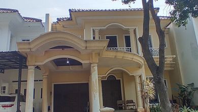 Kesempatan Eksklusif, rumah Prestisius di Legenda Wisata, Bogor, LB 350m²