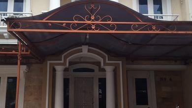 Kontrakan Murah di Raffles Hills, Jakarta Timur, 3 KT, Harga 70 Juta /tahun