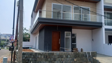 Rumah Mewah di Citra Garden, Jakarta Barat, 4 KT, LT 195m²