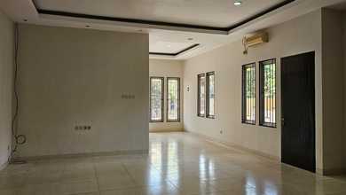 Kesempatan Eksklusif, rumah Mewah di Kalideres, Jakarta Barat, LB 275m²