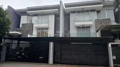 Penawaran Langka, rumah Mewah di Citra Garden, Jakarta Barat, LB 250m²